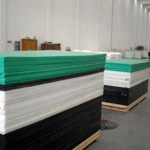 Farebné plastové platne